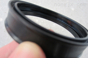 卧式活塞推料离心机 高效分离技术的工业利器